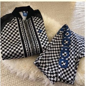 Like new matching Adidas jacket & leggings